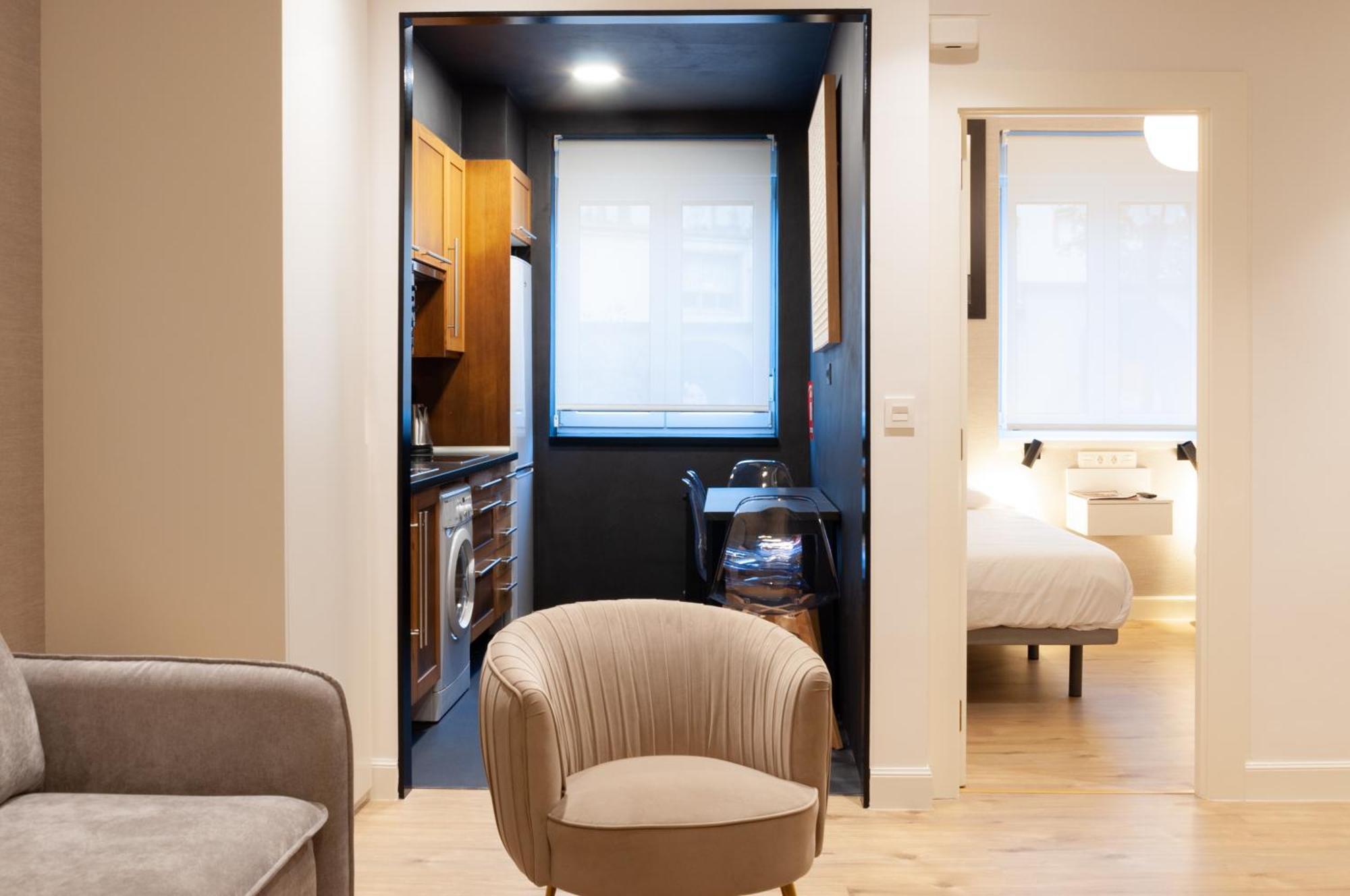 Vivienda Turistica En Bilbao La Vieja Con Wifi Y Parking Apartment Bagian luar foto
