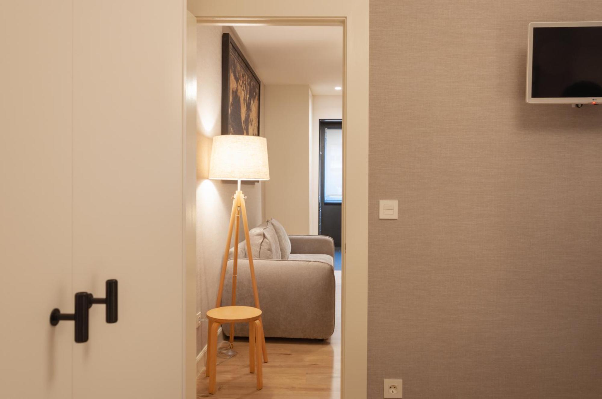 Vivienda Turistica En Bilbao La Vieja Con Wifi Y Parking Apartment Bagian luar foto