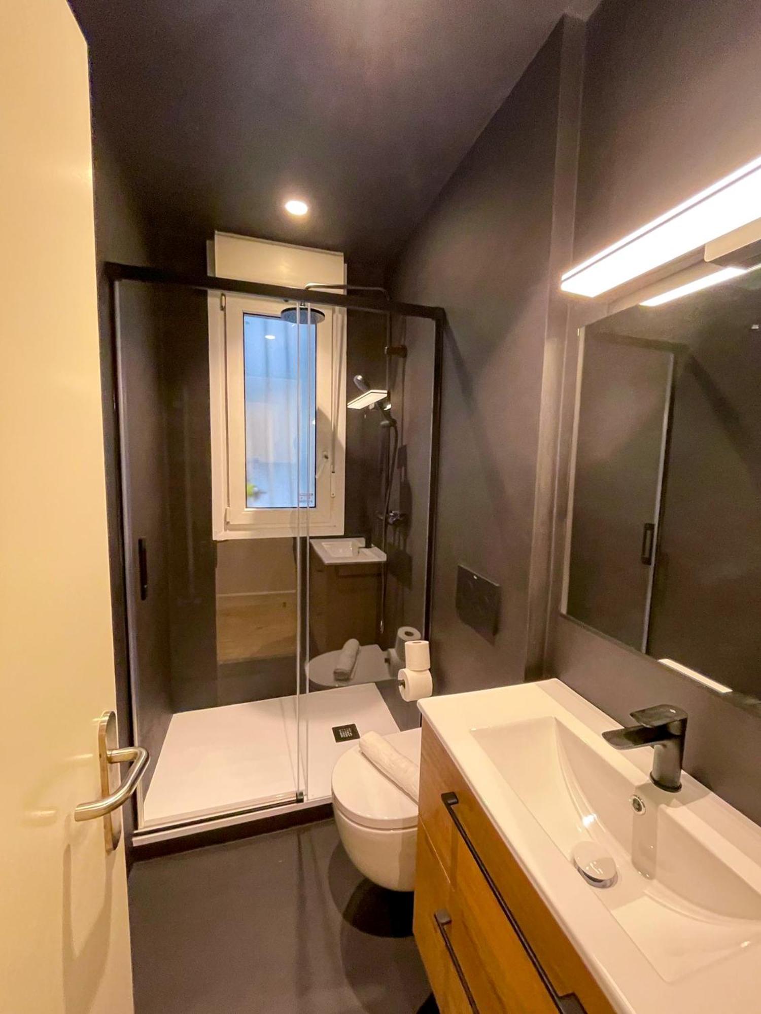 Vivienda Turistica En Bilbao La Vieja Con Wifi Y Parking Apartment Bagian luar foto
