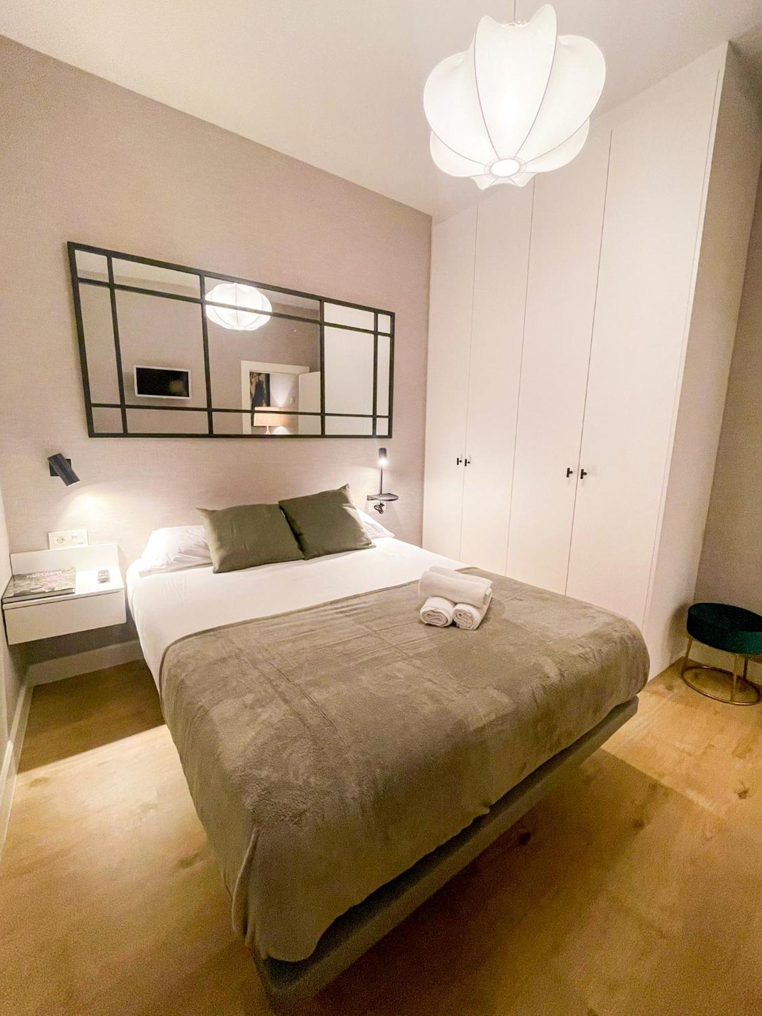 Vivienda Turistica En Bilbao La Vieja Con Wifi Y Parking Apartment Bagian luar foto